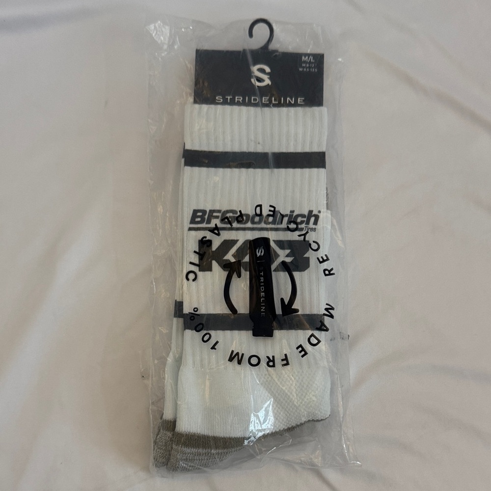 VF Goodridge, KO, three Collab — White and Gray Men's Socks